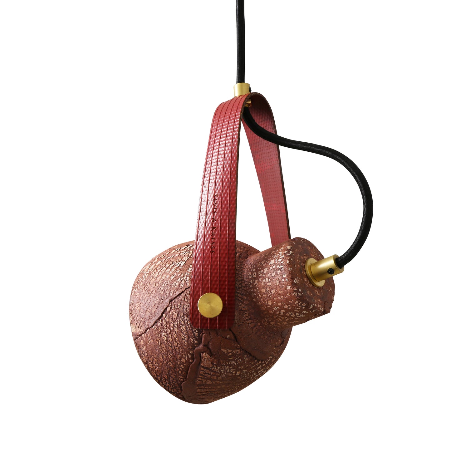 Pendentif en céramique Pera avec sangle de tuyau d'incendie récupérée