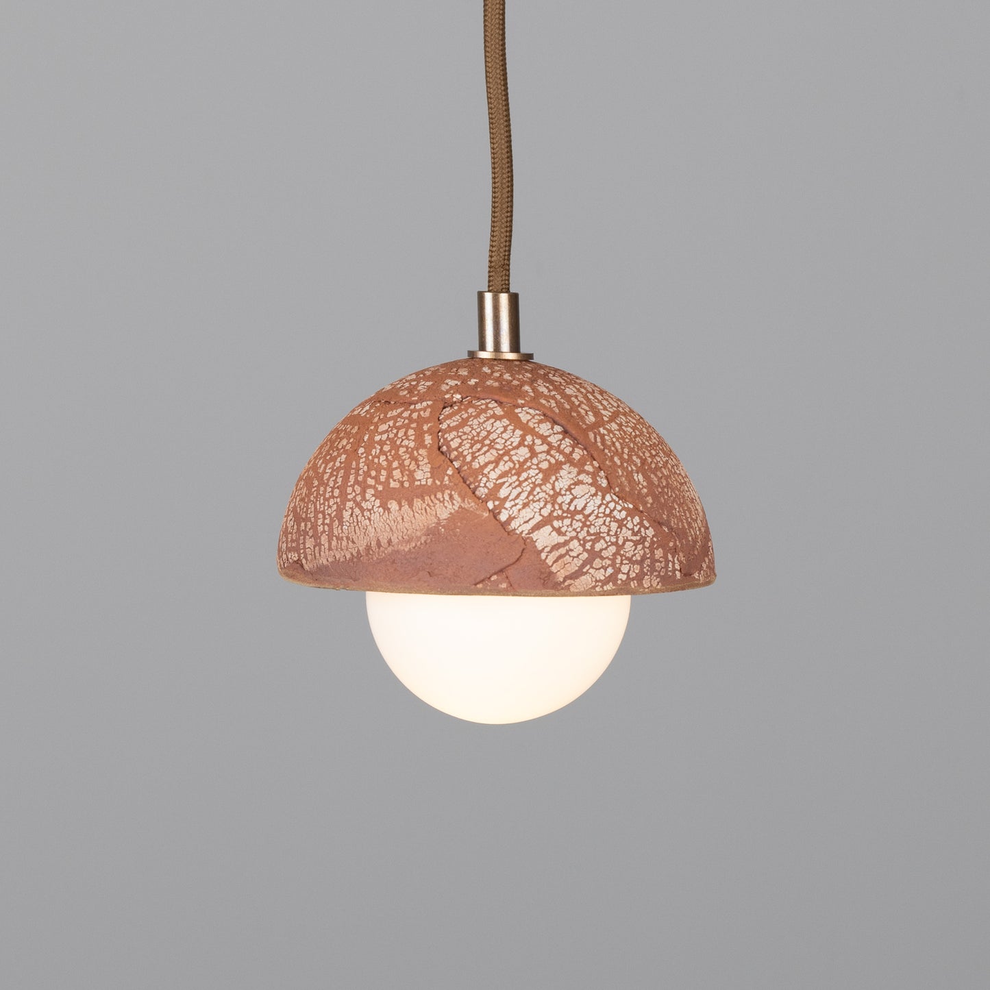 Suspension Ferox en petit dôme céramique 14 cm