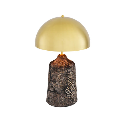 Lampe de table haute en céramique Cassia avec abat-jour en laiton