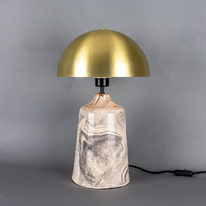 Lampe de table haute en céramique Cassia avec abat-jour en laiton
