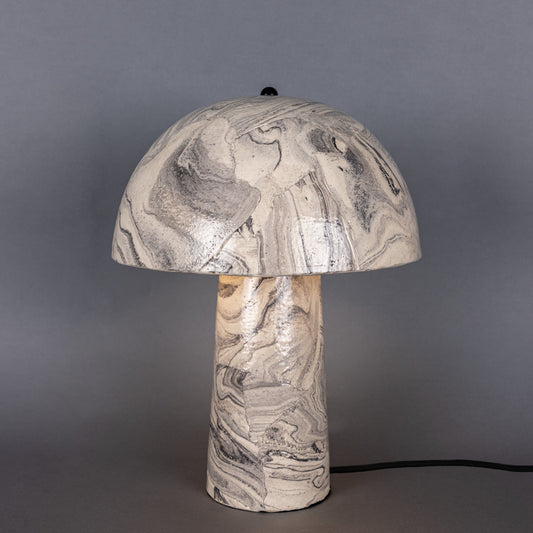 Lampe de table champignon en céramique marbrée Amanita