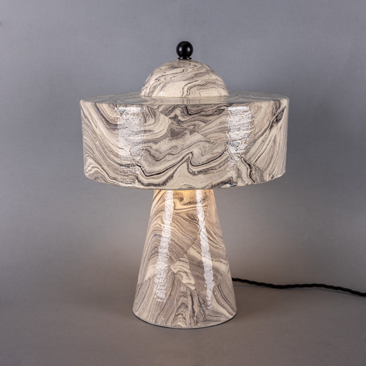 Lampe de table en céramique de Séville, style moderne du milieu du siècle
