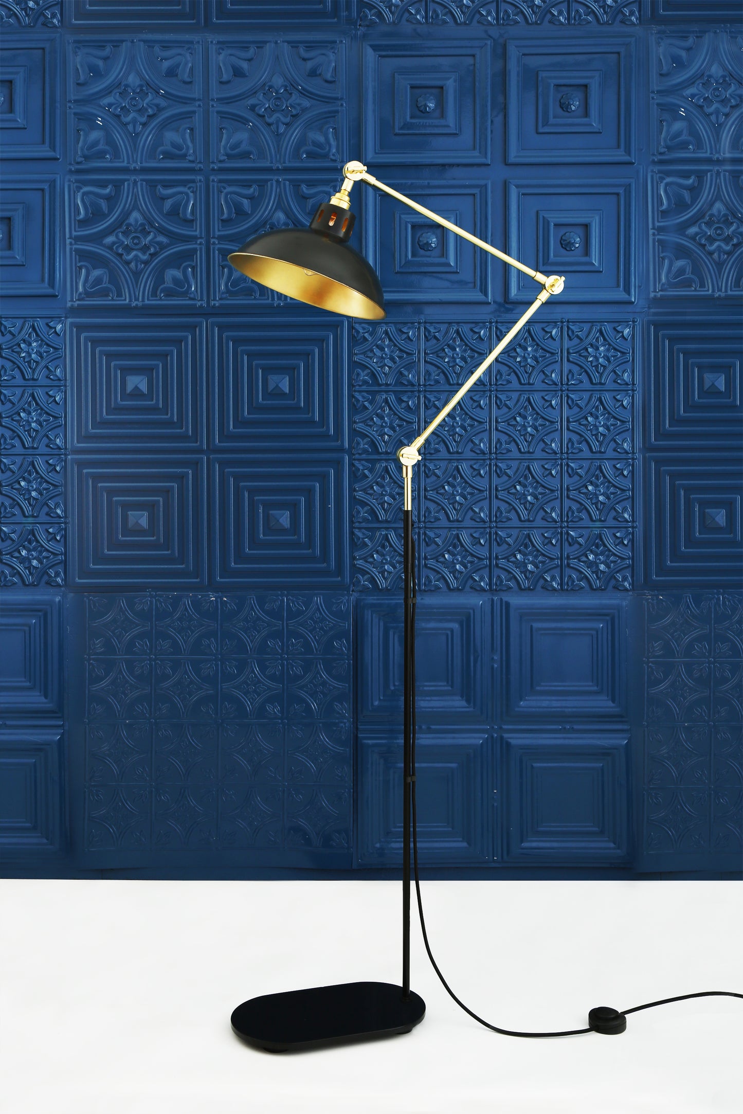 Lampadaire contemporain réglable Senglea