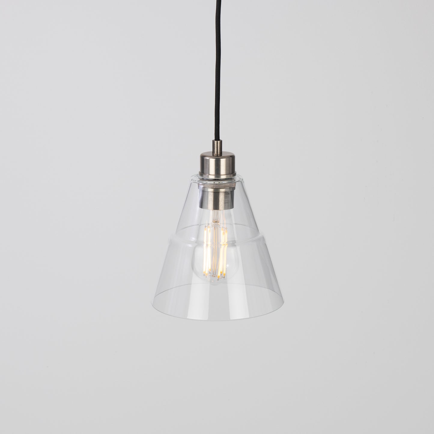Suspension conique en verre transparent Lyx