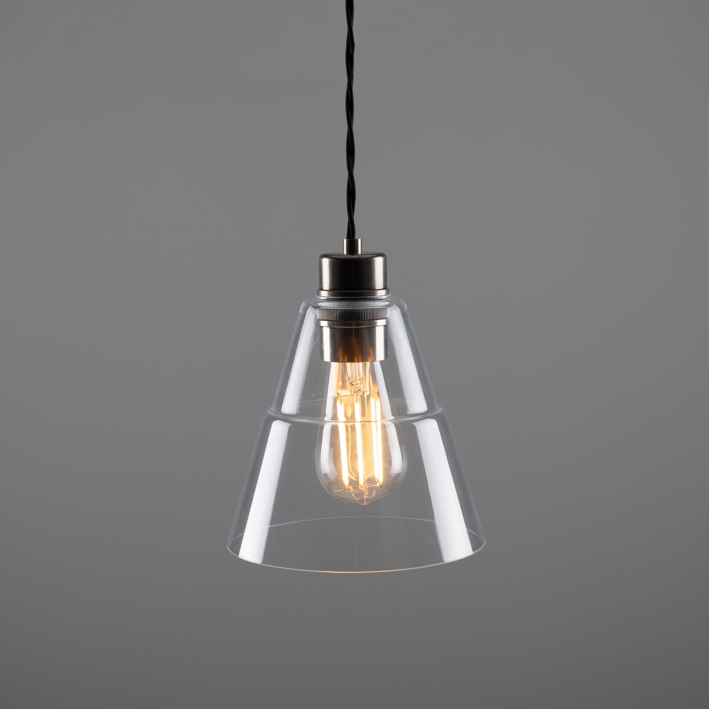Suspension conique en verre transparent Lyx