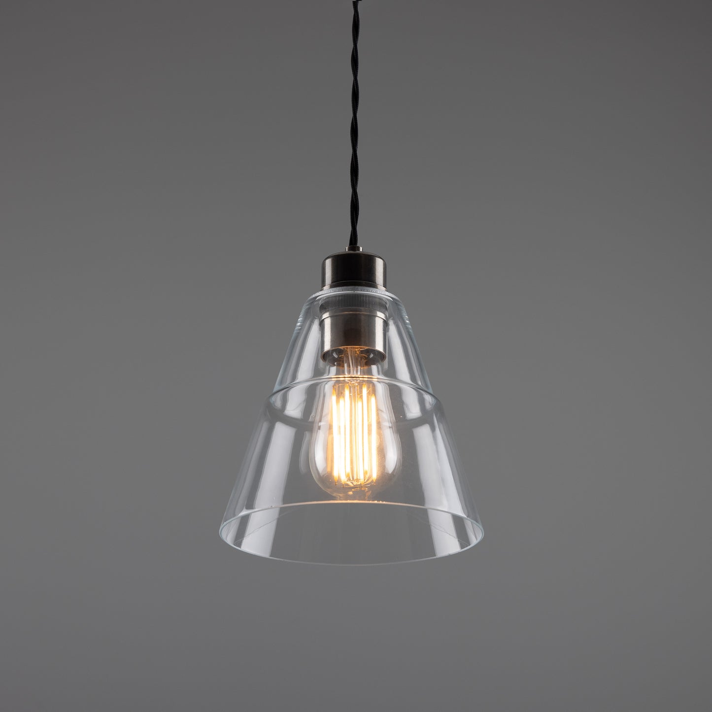 Suspension conique en verre transparent Lyx