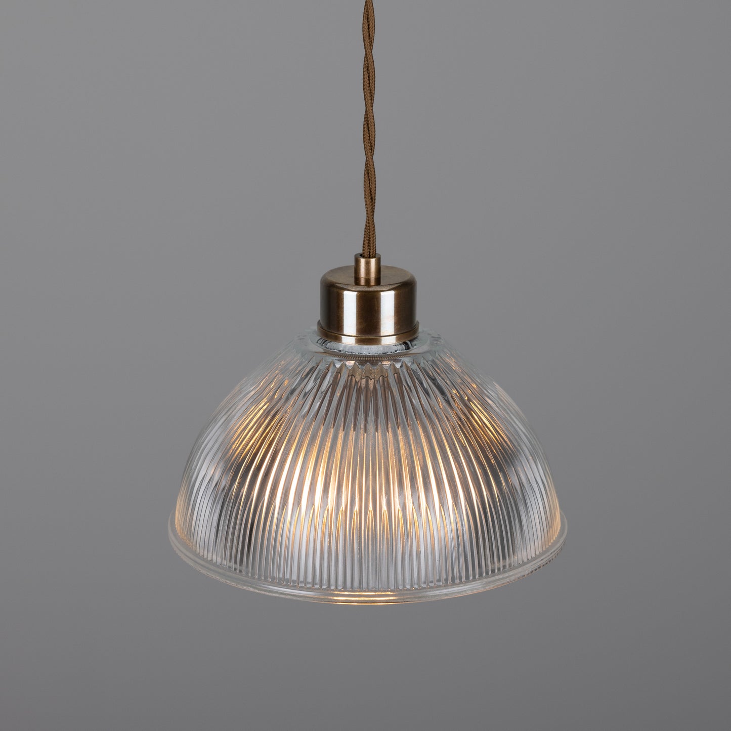 Suspension en verre holophane vintage Boston