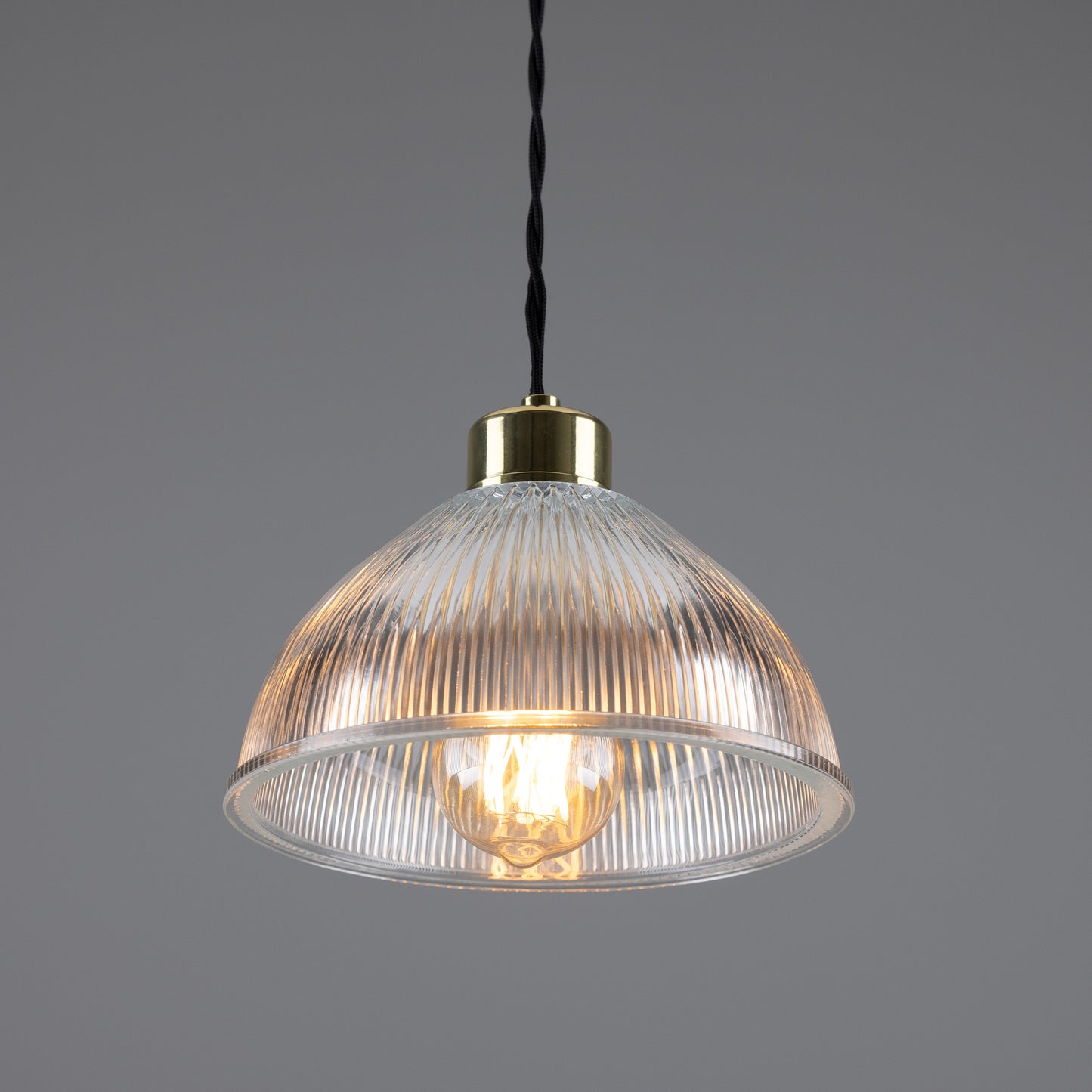 Suspension en verre holophane vintage Boston