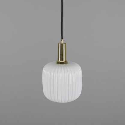 Pendentif Nahla en verre cannelé et laiton