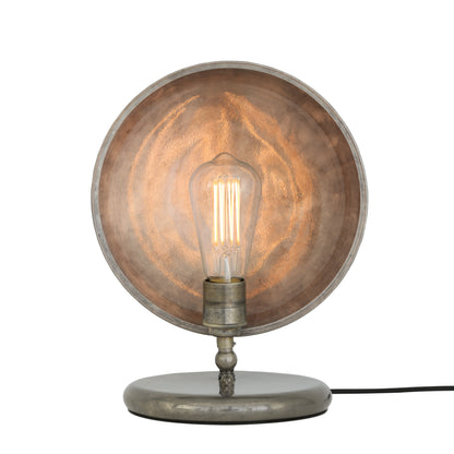 Lampe de table industrielle en laiton Chulainn