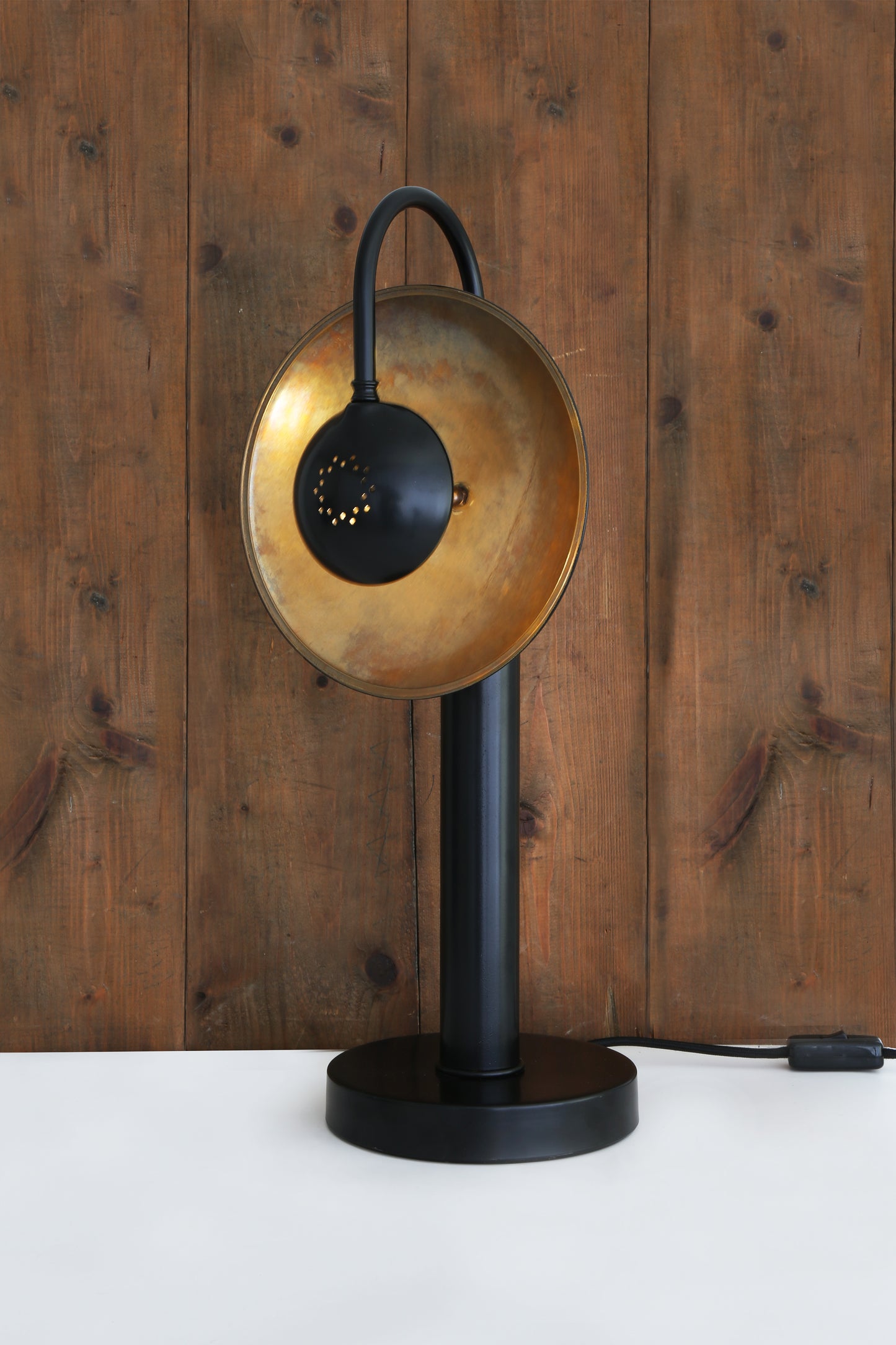 Lampe de table pilier en laiton Orebro