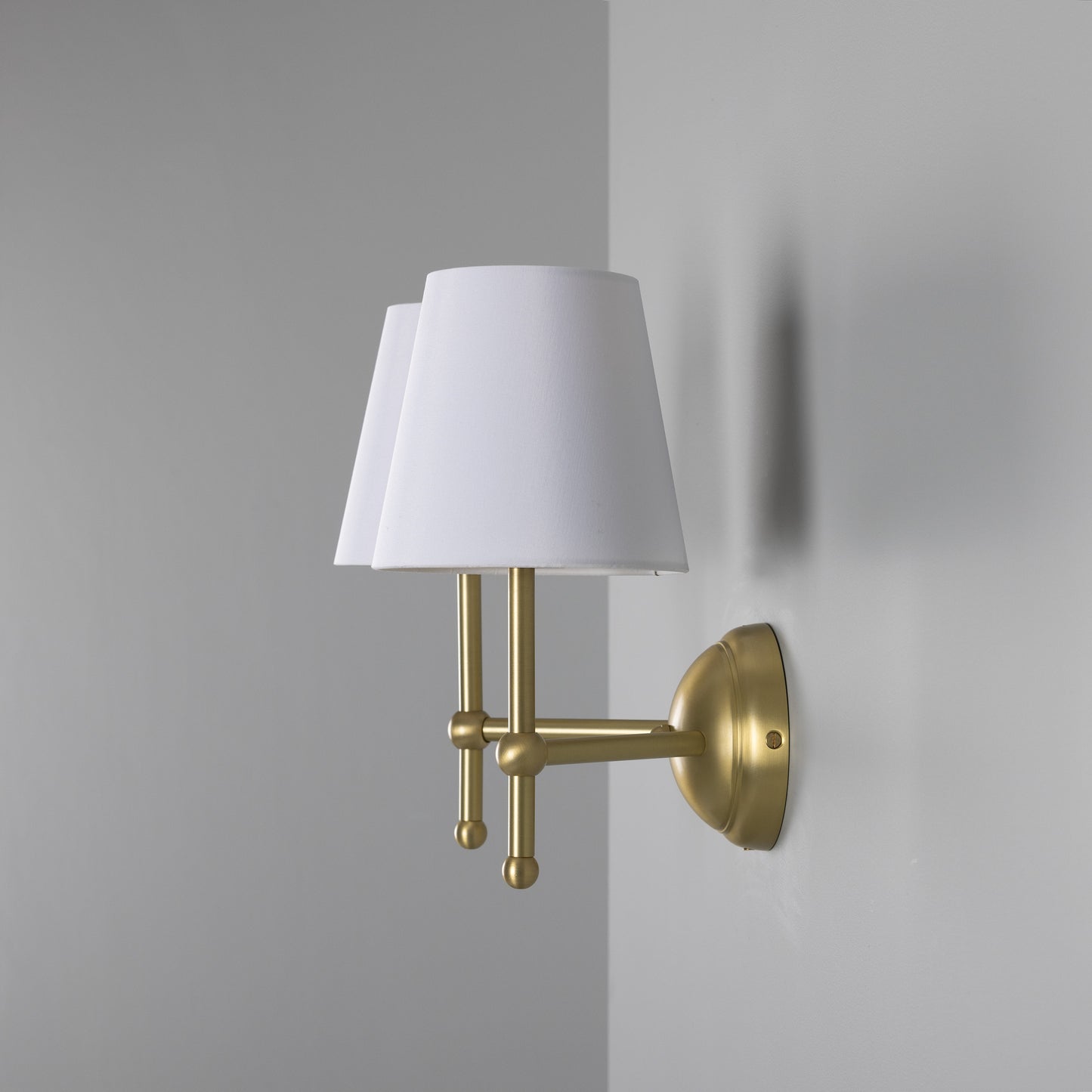 Applique murale double moderne en laiton Bursa avec abat-jour en tissu
