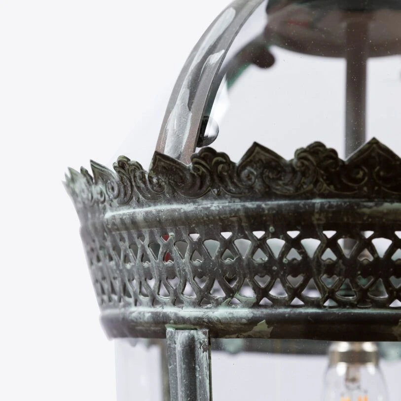 Byron Traditional Lantern