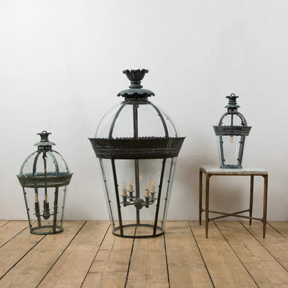Byron Traditional Lantern