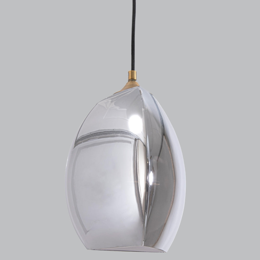 Pendentif en verre runique