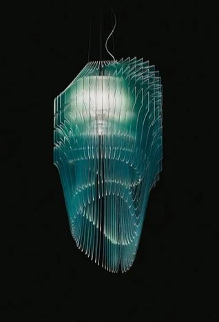 Avia Pendant